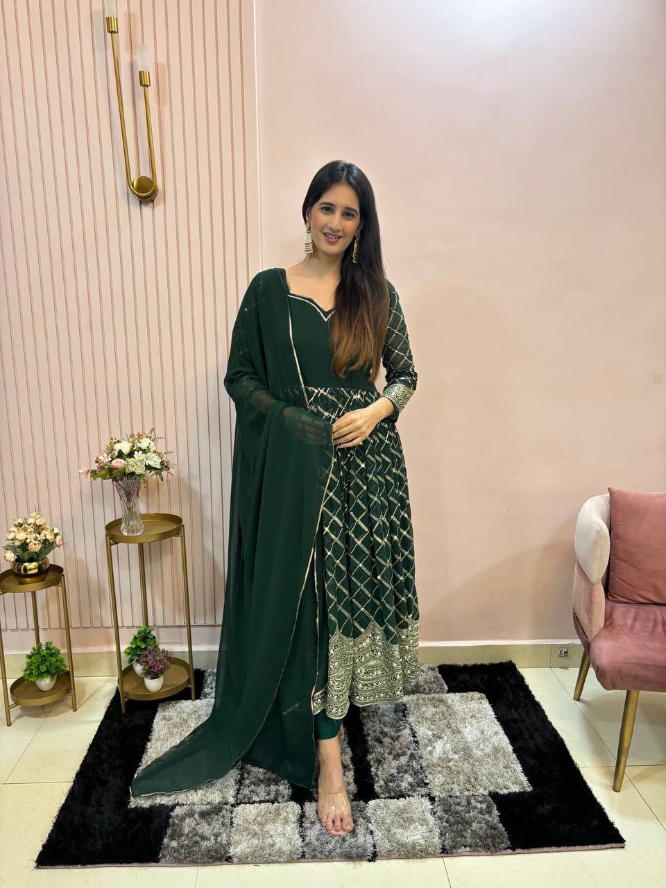 Presenting New Đěsigner Anarkali Suit In New Fancy Style